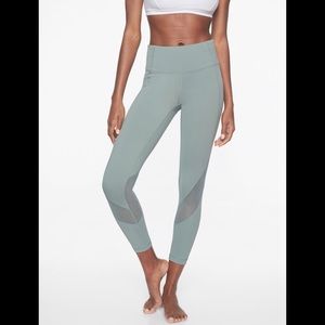 Athleta Eclipse 7/8 tights